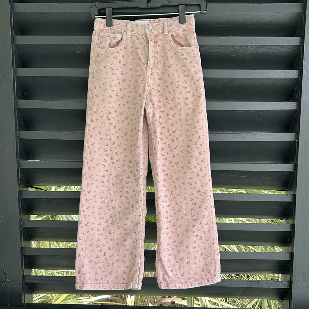 Zara Floral Jeans SUPER CUTE!